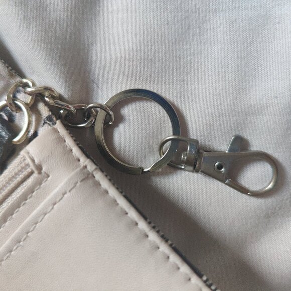 Juicy Couture Bifold Wallet - Picture 4 of 6